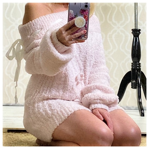 Dreamy Powder Pink Berber Fleece Sweater - Picture 2 of 10